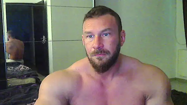 muscularkevin online show from April 2026 04:19:01 AM