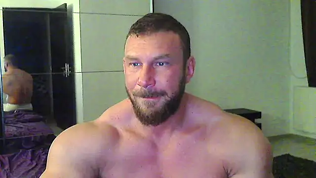 muscularkevin online show from April 2026 03:31:01 AM