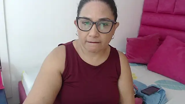 Katha Marck online show from May 2026 12:44:01 PM