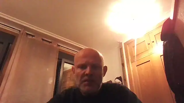 davigochi77bcn online show from December 2024 07:52:02 PM