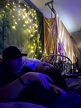 Hotredheadandtoungelasher online show from December 2024 01:25:02 PM