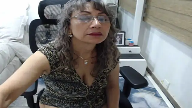 jesy hot online show from May 2026 02:07:02 AM