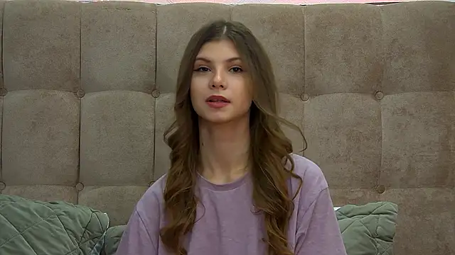 Snapshot of AudreyBarlow chatting on February 2025 09:36:01 AM AudreyBarlow online show from February 2025 09:36:01 AM