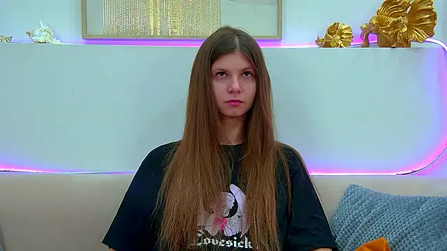 Snapshot of AudreyBarlow chatting on September 2025 06:24:02 AM AudreyBarlow online show from September 2025 06:24:02 AM