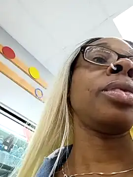 Jasmine FullsShine online show from April 2026 11:54:01 PM