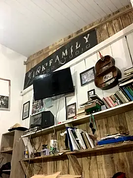 Snapshot of raphadoors19 chatting on November 2025 05:52:01 PM raphadoors19 online show from November 2025 05:52:01 PM