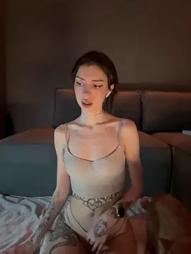 Snapshot of Bastet chatting on March 2025 12:32:01 AM Bastet online show from March 2025 12:32:01 AM