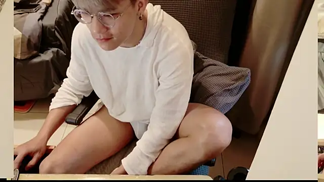 Snapshot of Canto-Dvng chatting on March 2025 07:30:02 AM Canto-Dvng online show from March 2025 07:30:02 AM