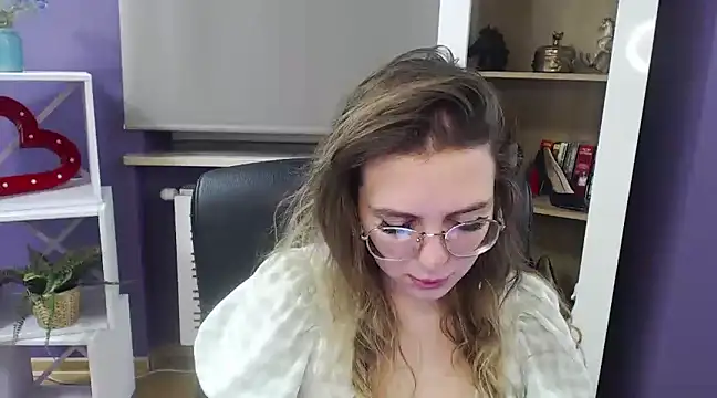 Zoey Erotic online show from January 2025 05:24:01 AM