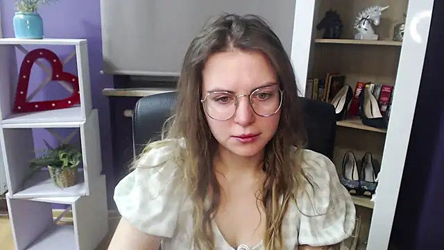 Zoey Erotic online show from February 2025 05:31:01 AM