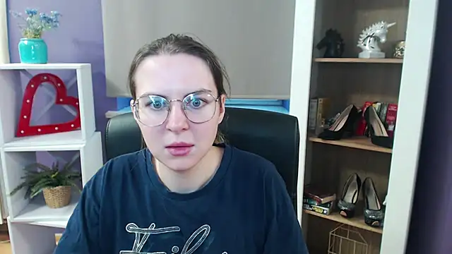 Zoey Erotic online show from March 2025 05:48:02 AM