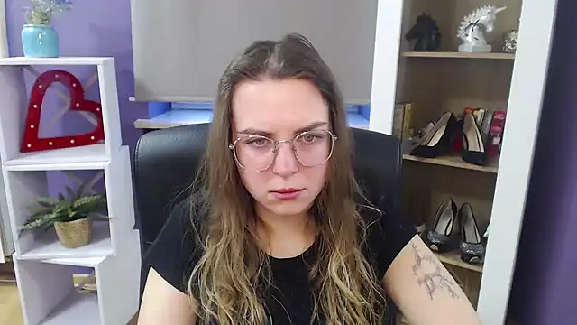 Zoey Erotic online show from March 2025 05:43:02 AM