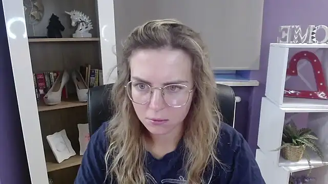 Zoey Erotic online show from September 2025 04:35:02 AM