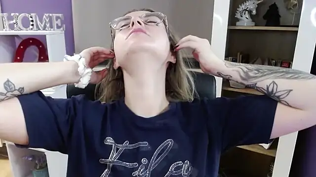 Zoey Erotic online show from December 2025 05:37:02 AM