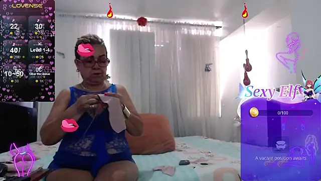 Snapshot of linapalacios chatting on April 2026 08:12:02 PM linapalacios online show from April 2026 08:12:02 PM