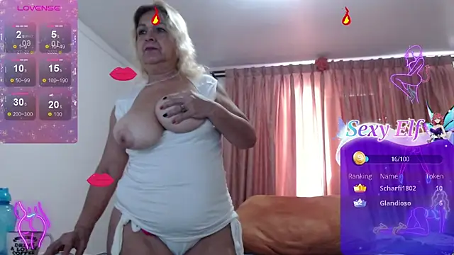 Snapshot of linapalacios chatting on May 2026 02:45:01 PM linapalacios online show from May 2026 02:45:01 PM