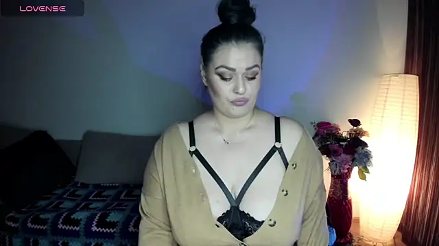 Snapshot of Laura_sinner chatting on March 2025 08:54:01 PM Laura sinner online show from March 2025 08:54:01 PM