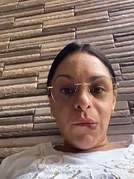 Snapshot of Kataliina chatting on May 2026 06:57:02 PM Kataliina online show from May 2026 06:57:02 PM