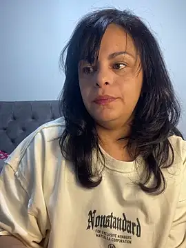 Snapshot of Kataliina chatting on May 2026 04:19:02 AM Kataliina online show from May 2026 04:19:02 AM