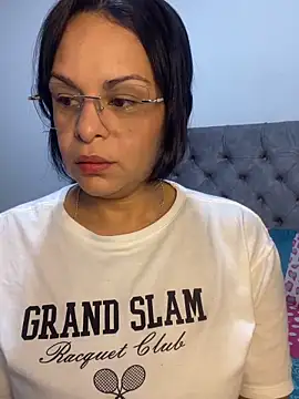 Snapshot of Kataliina chatting on May 2026 02:18:02 AM Kataliina online show from May 2026 02:18:02 AM