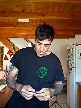 Snapshot of Elnonoykeila77 chatting on December 2024 01:55:02 PM Elnonoykeila77 online show from December 2024 01:55:02 PM