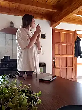 Snapshot of Elnonoykeila77 chatting on January 2025 09:47:02 PM Elnonoykeila77 online show from January 2025 09:47:02 PM