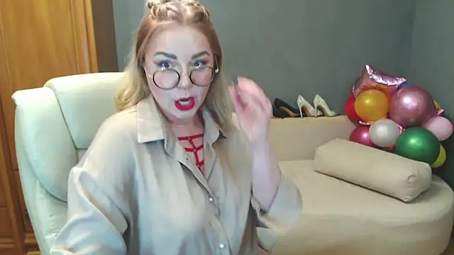 Cute sun online show from February 2025 08:18:01 PM