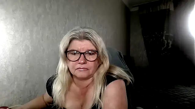 Diana 49 online show from April 2026 07:33:01 AM