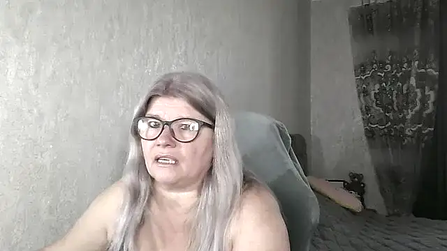 Diana 49 online show from May 2026 07:38:02 AM