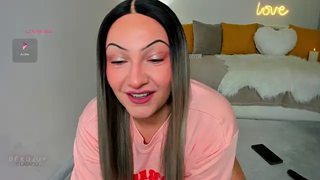 KVerunce online show from December 2024 09:15:01 PM