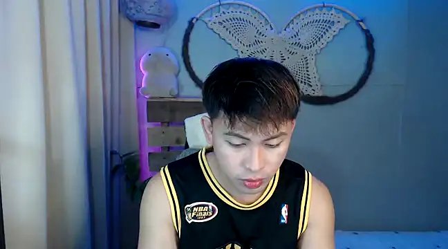 Snapshot of princeJayX chatting on December 2024 11:12:02 AM princeJayX online show from December 2024 11:12:02 AM