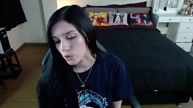 Snapshot of kittykat18x chatting on May 2026 01:34:01 AM kittykat18x online show from May 2026 01:34:01 AM