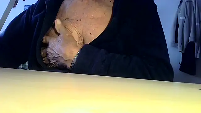 Snapshot of tachione2 chatting on October 2025 02:56:01 PM tachione2 online show from October 2025 02:56:01 PM