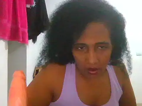 Snapshot of Aishamara chatting on February 2025 07:23:01 AM Aishamara online show from February 2025 07:23:01 AM