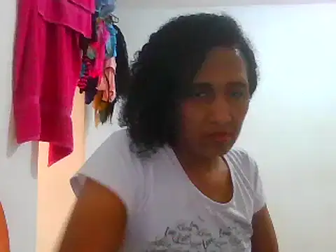 Snapshot of Aishamara chatting on March 2025 06:40:02 PM Aishamara online show from March 2025 06:40:02 PM