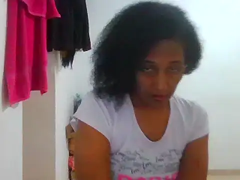 Snapshot of Aishamara chatting on March 2025 06:43:02 PM Aishamara online show from March 2025 06:43:02 PM