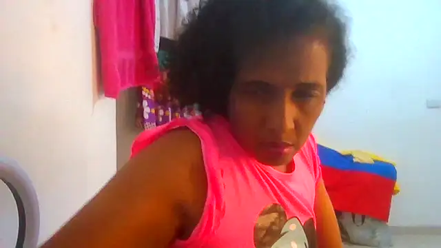 Snapshot of Aishamara chatting on November 2025 11:59:01 PM Aishamara online show from November 2025 11:59:01 PM