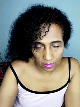 Snapshot of Aishamara chatting on December 2025 07:57:02 AM Aishamara online show from December 2025 07:57:02 AM