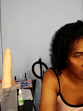 Snapshot of Aishamara chatting on February 2026 07:39:02 PM Aishamara online show from February 2026 07:39:02 PM