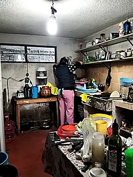 LaInsaciableIntensa online show from December 2025 10:06:01 PM