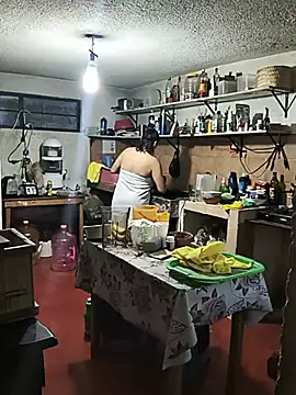 Snapshot of LaInsaciableIntensa chatting on May 2026 01:03:01 AM LaInsaciableIntensa online show from May 2026 01:03:01 AM