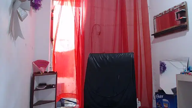 Snapshot of heyline_milf chatting on May 2026 07:52:02 PM heyline milf online show from May 2026 07:52:02 PM