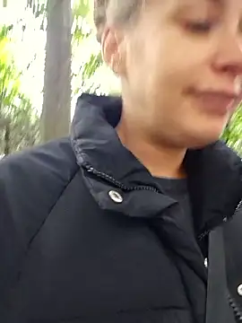 Keli Jessi online show from October 2025 12:14:01 PM