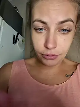 Keli Jessi online show from October 2025 06:19:02 PM