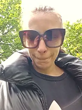 Keli Jessi online show from May 2026 08:41:02 AM
