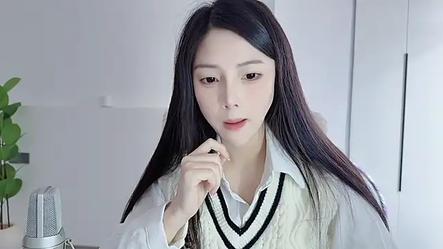 Snapshot of HaagenDazs_ chatting on December 2025 02:21:01 AM HaagenDazs online show from December 2025 02:21:01 AM