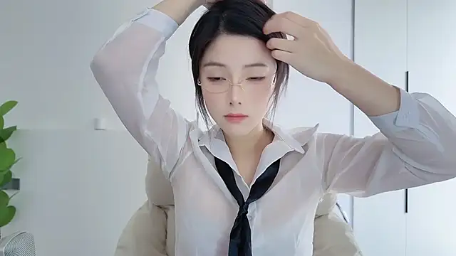 Snapshot of HaagenDazs_ chatting on December 2025 05:12:02 AM HaagenDazs online show from December 2025 05:12:02 AM