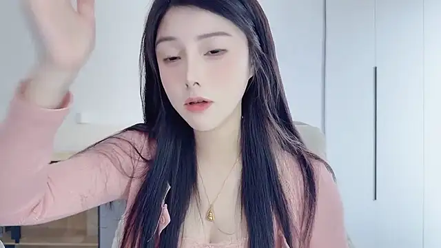 Snapshot of HaagenDazs_ chatting on February 2026 03:59:01 AM HaagenDazs online show from February 2026 03:59:01 AM