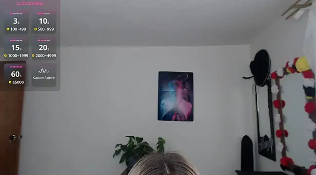 charlottezoe15 online show from January 2025 06:10:01 PM