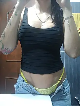 LunaZambrano online show from July 2026 03:23:01 AM